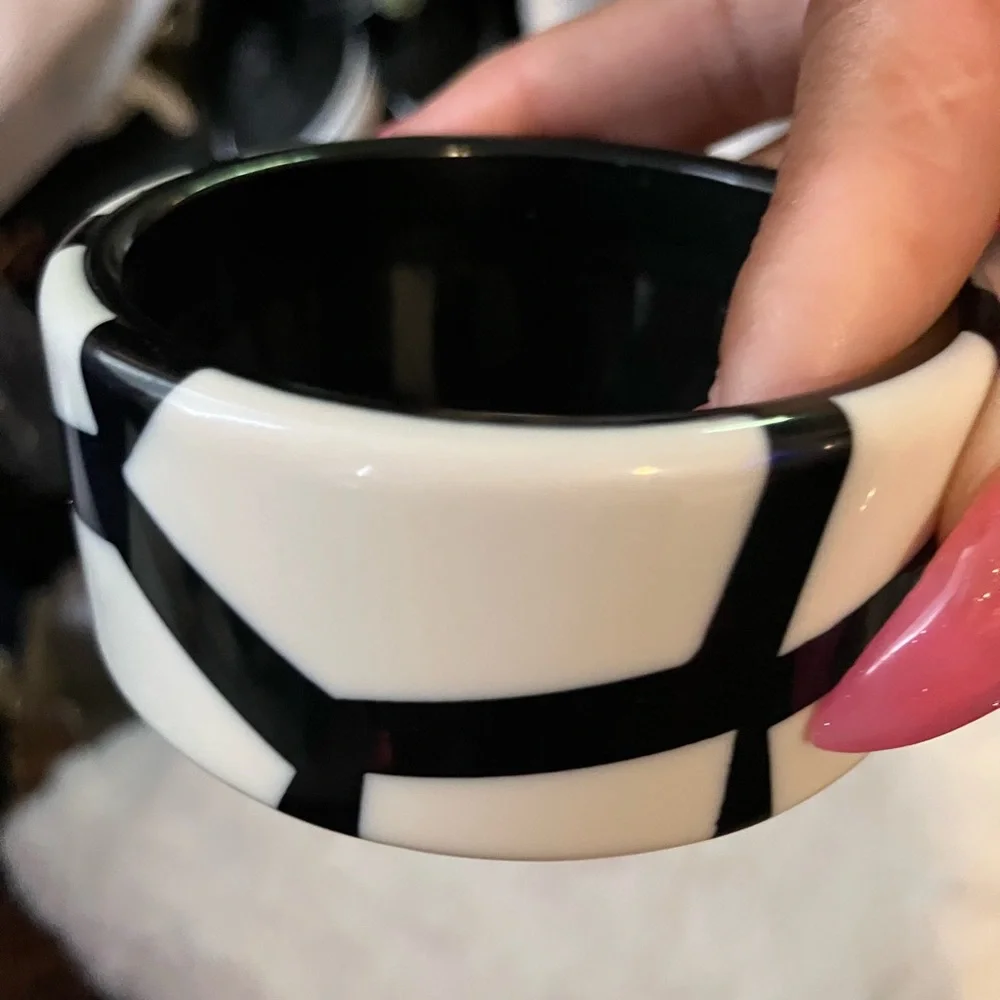 SHEIN Black and Beige Geometric Resin Bangle Bracelet